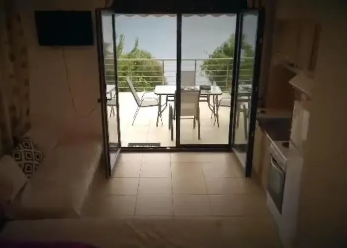 ζωη στο κυμα- Life On The Wave