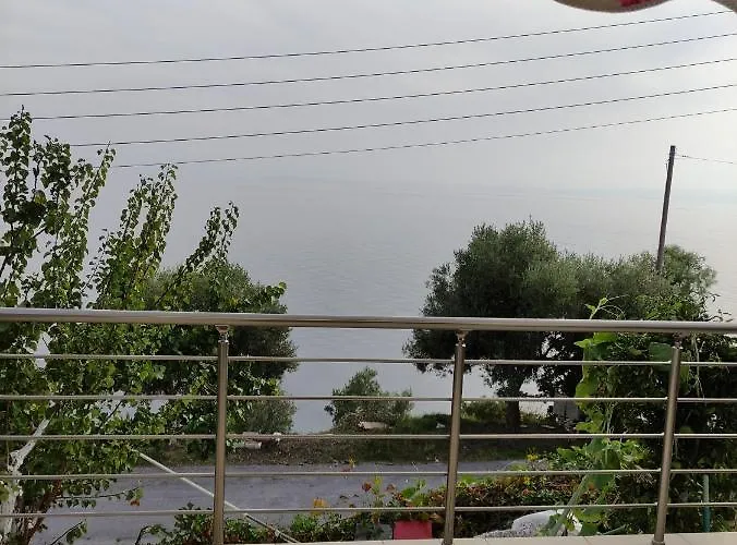 ζωη στο κυμα- Life On The Wave נאוס מרמרס