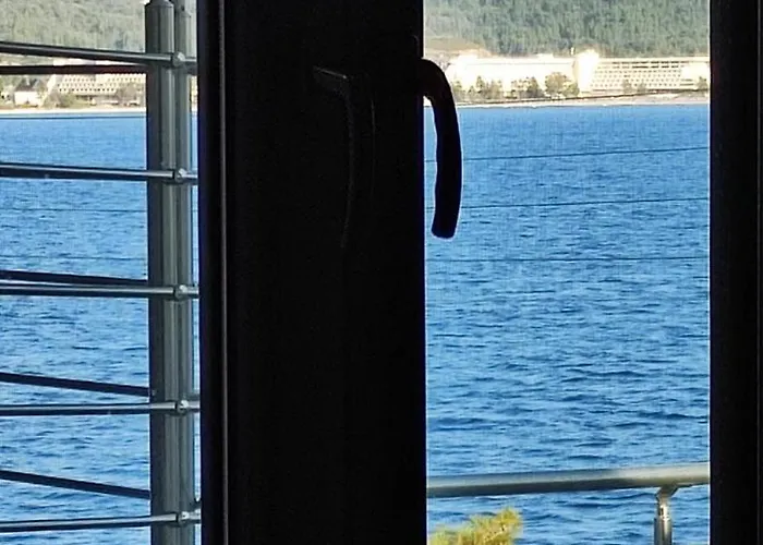 ζωη στο κυμα- Life On The Wave בית נופש