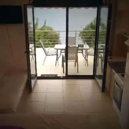 ζωη στο κυμα- Life On The Wave