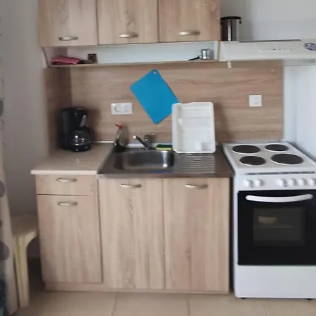 ζωη στο κυμα- Life On The Wave *