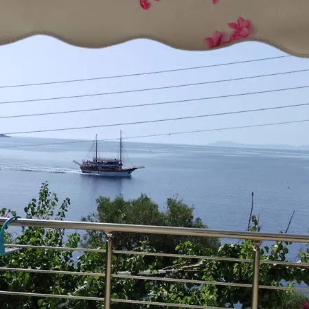 ζωη στο κυμα- Life On The Wave